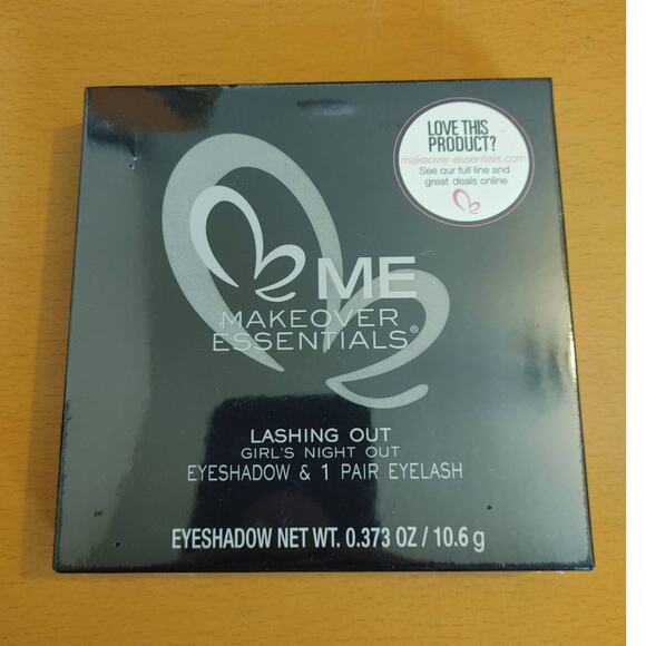 ME Makeover Essentials Lashing Out Girls Night Out Kit New - Picture 2 of 3